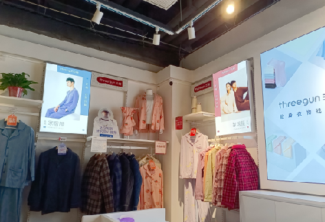 沿河怎么才能设计出让人过目不忘的广告灯箱?