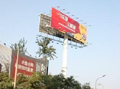 沿河户外广告怎么做才能让人一眼记住？